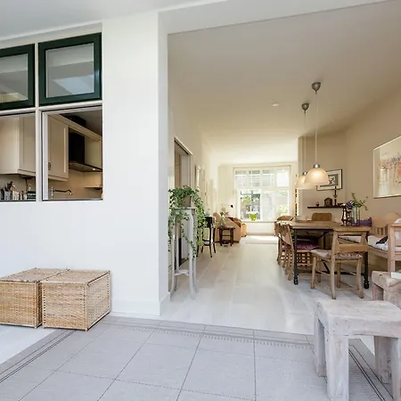 Modern Holiday In With Garden بيت للعطل بلومِندال